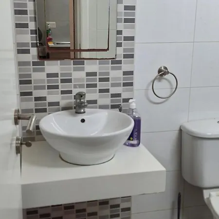 Flat Near Sea קסלנדי